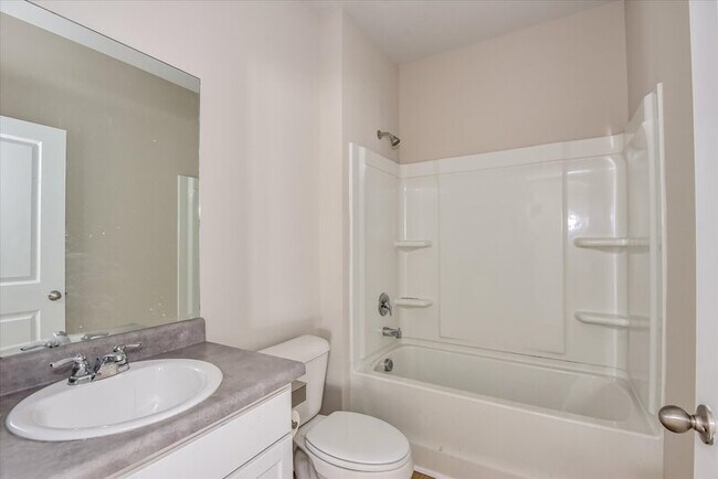 Building Photo - 6099 Whitewater Dr