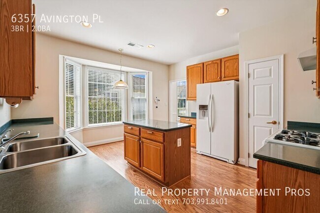 Building Photo - 6357 Avington Pl