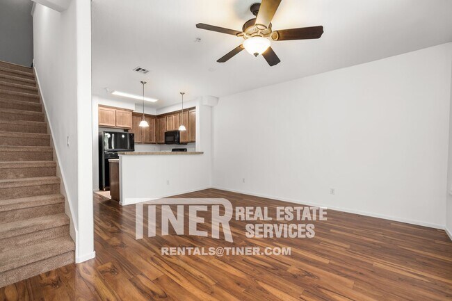 Building Photo - 2001 Club Center Dr