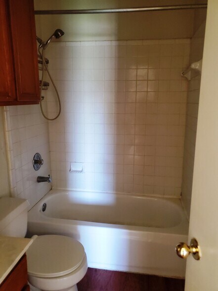 Building Photo - 1706 Windward Dr