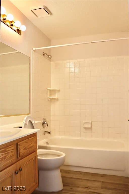 Building Photo - 3861 Bach Way