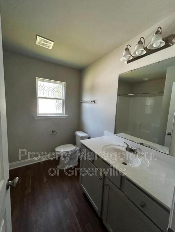 Building Photo - 227 E Church St