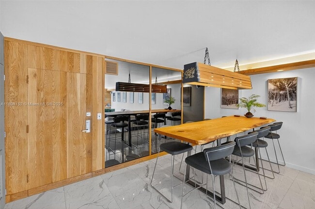 Building Photo - 2401 Collins Ave