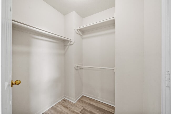 Building Photo - 3519 Brackenfern Rd