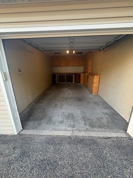 Building Photo - 4163 Cj Cir SE