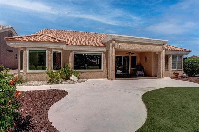 Building Photo - 3040 Hidden Treasure Dr
