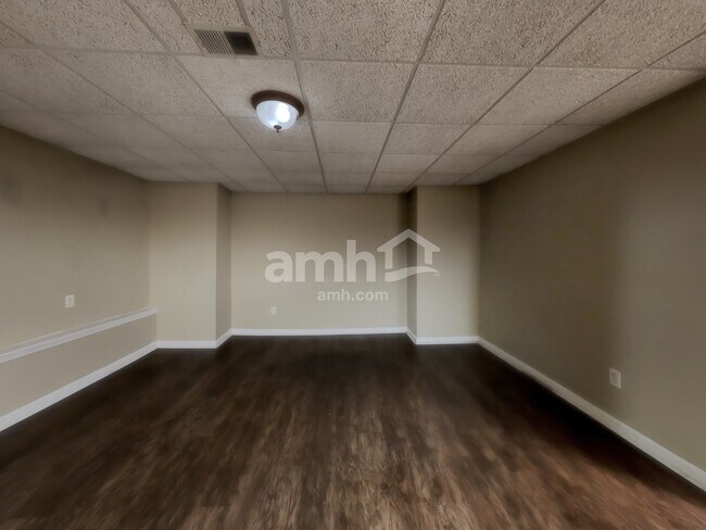 Building Photo - 7810 Wynfield Cir