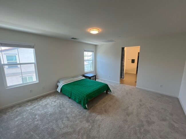 Building Photo - 24943 Dassault Ct