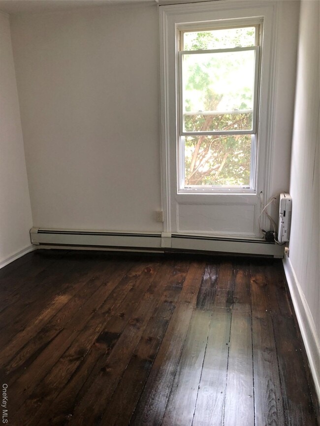 Building Photo - 21 Bridge St