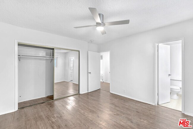 Building Photo - 739 Croft Ave