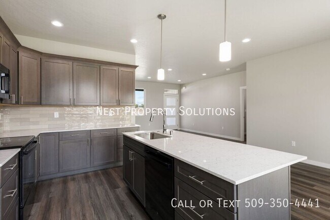 Building Photo - 514 S Dorsing-