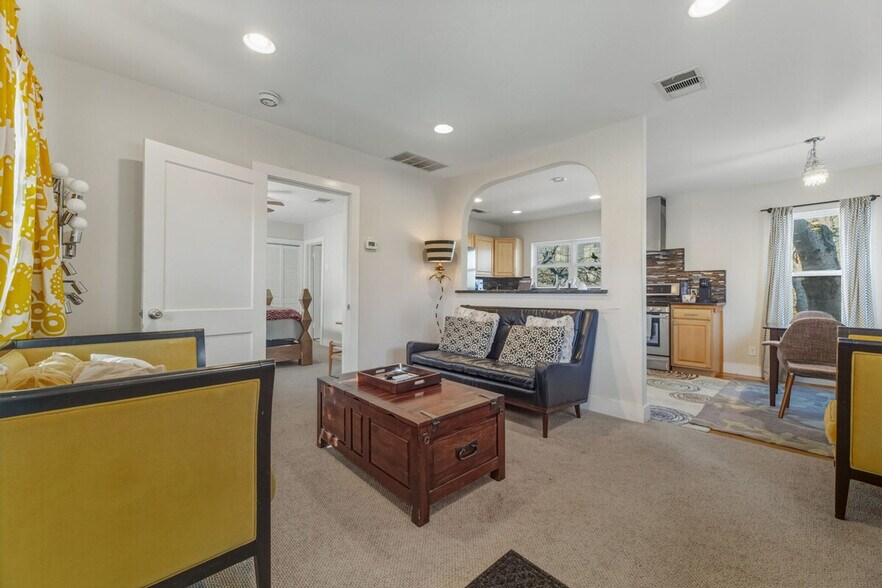 Building Photo - 512 Bouldin Ave