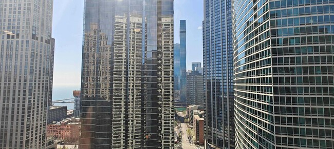 Building Photo - 400 E Ohio St