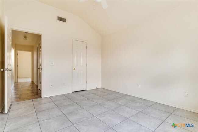 Building Photo - 4001 Bade Ct