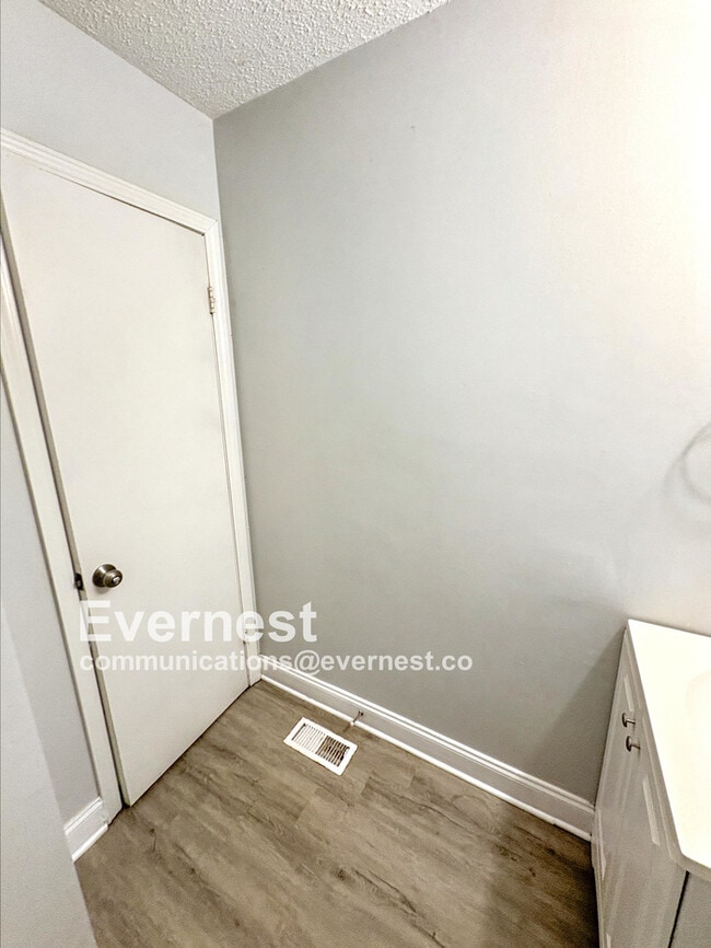 Building Photo - 10703 Pintail Pl