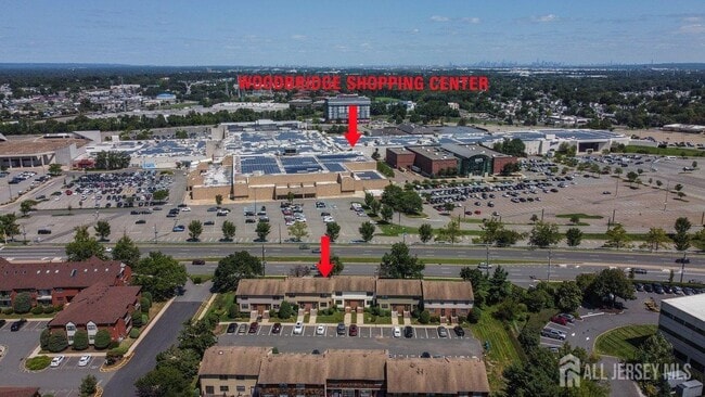 Building Photo - 104 Maple Hill Dr