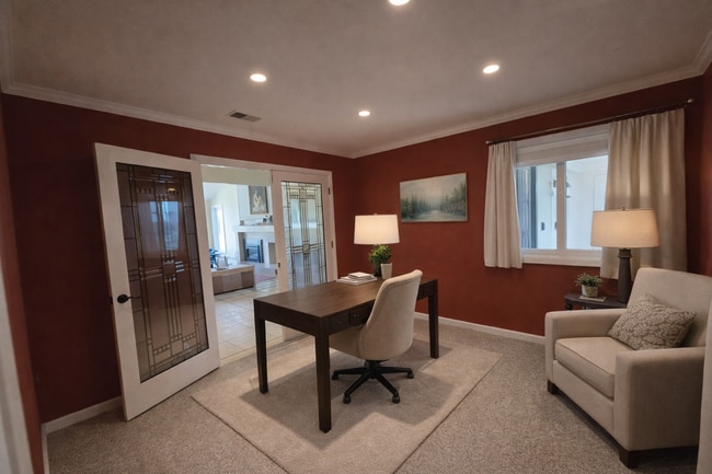 Building Photo - 1118 Marina Cir