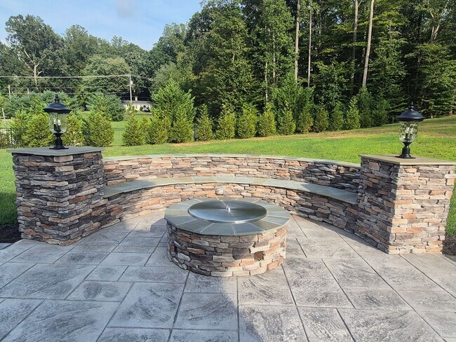 Building Photo - 15 Sweet William Dr