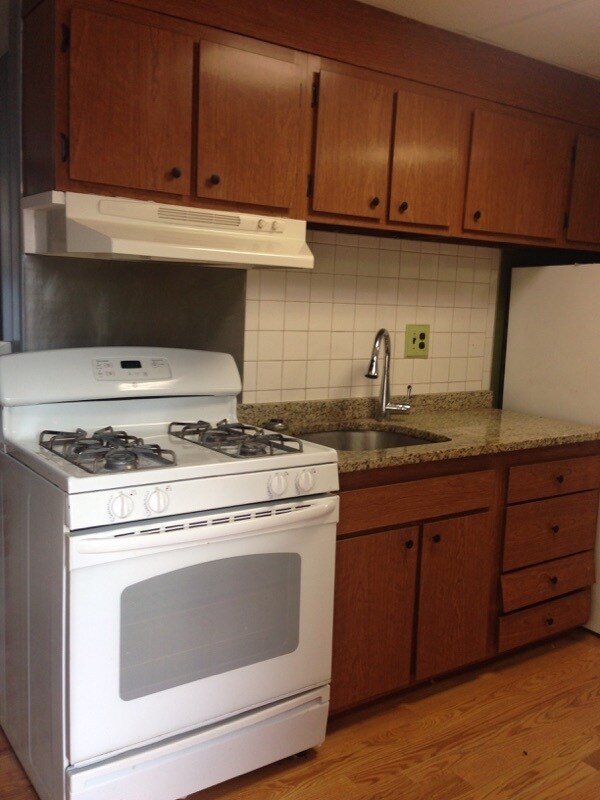 Building Photo - 805-807 Merrimack Street