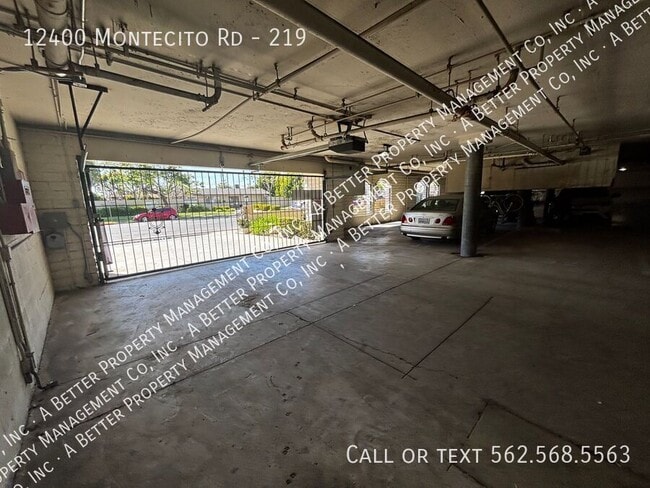 Building Photo - 12400 Montecito Rd