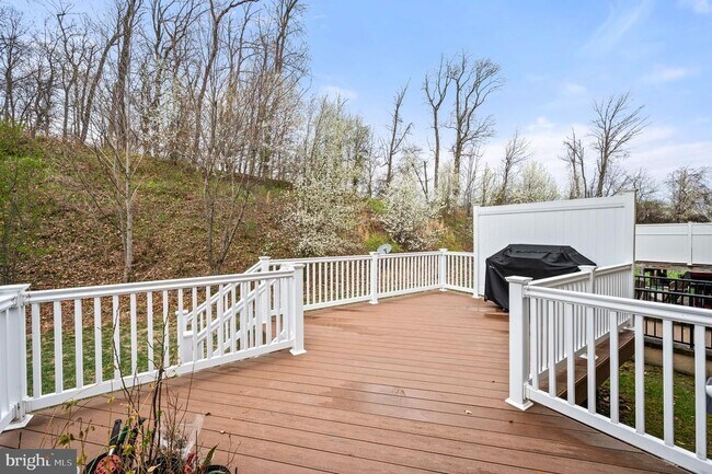 Building Photo - 2933 Cottonwood Ln