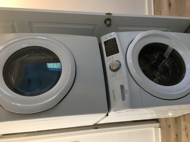 Building Photo - 405 Brooks Ave