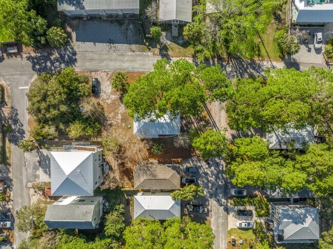 Building Photo - 10 Porpoise St