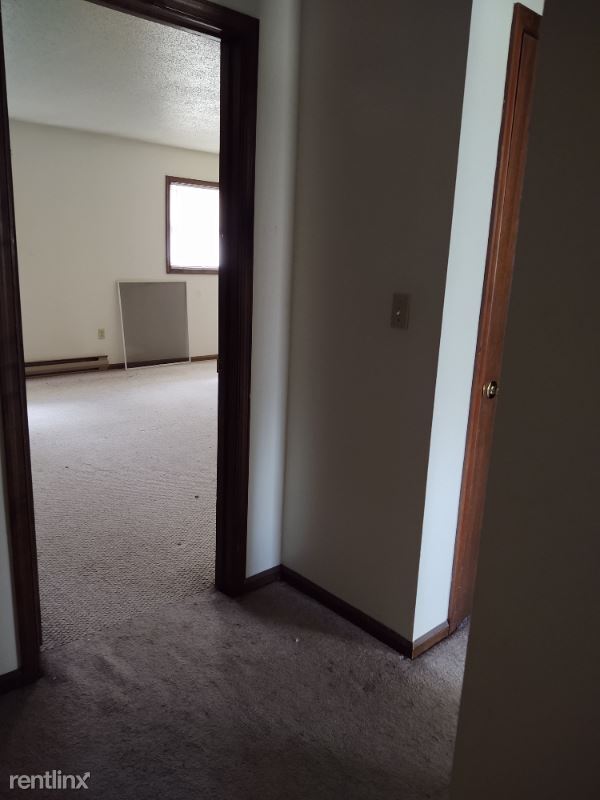 Building Photo - 2 br, 1.5 bath Townhome - 3434 Key Court