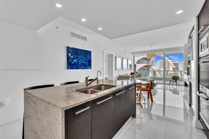 Building Photo - 900 Biscayne Blvd