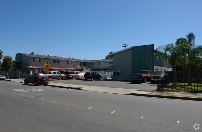 Primary Photo - 1147 E Lexington Ave
