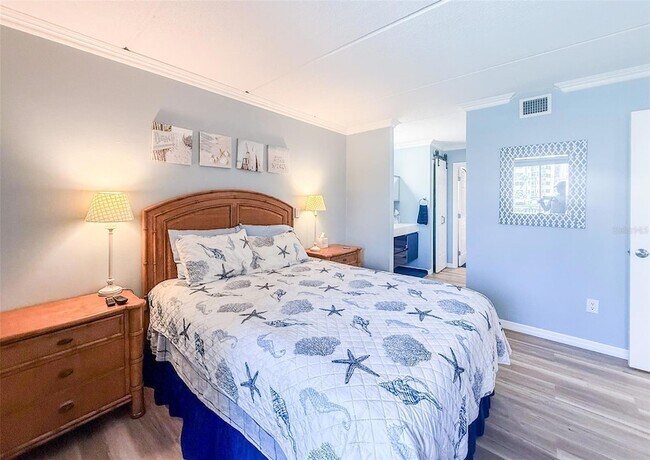 Building Photo - 845 Benjamin Franklin Dr