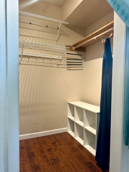 Building Photo - 1631 Eastridge Dr