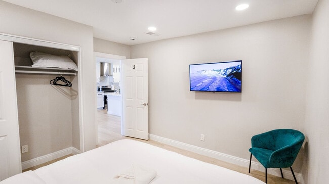 Building Photo - 8356 Adams St