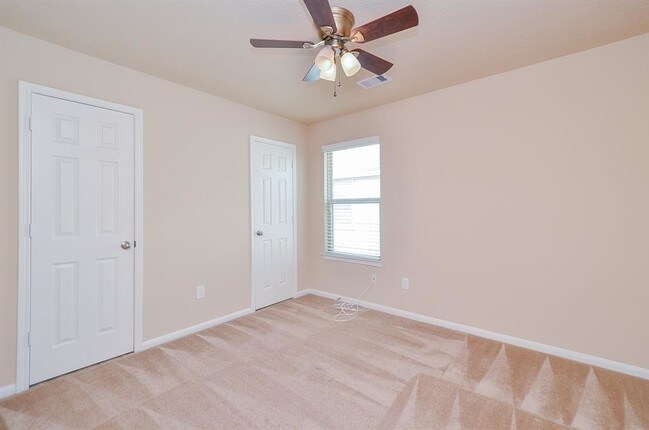 Building Photo - 21906 Cascade Hollow Ln
