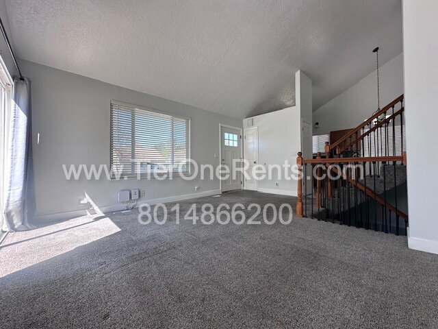 Building Photo - NO DEPOSIT option available for qualified ...