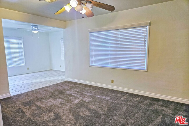 Building Photo - 9966 Glencrest Cir