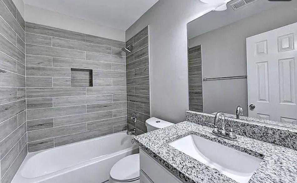 Building Photo - 871 Lenox Oaks Cir NE