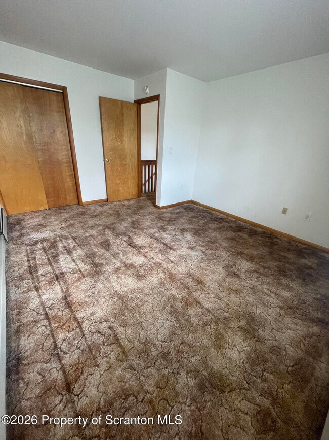 Building Photo - 715 Mill St