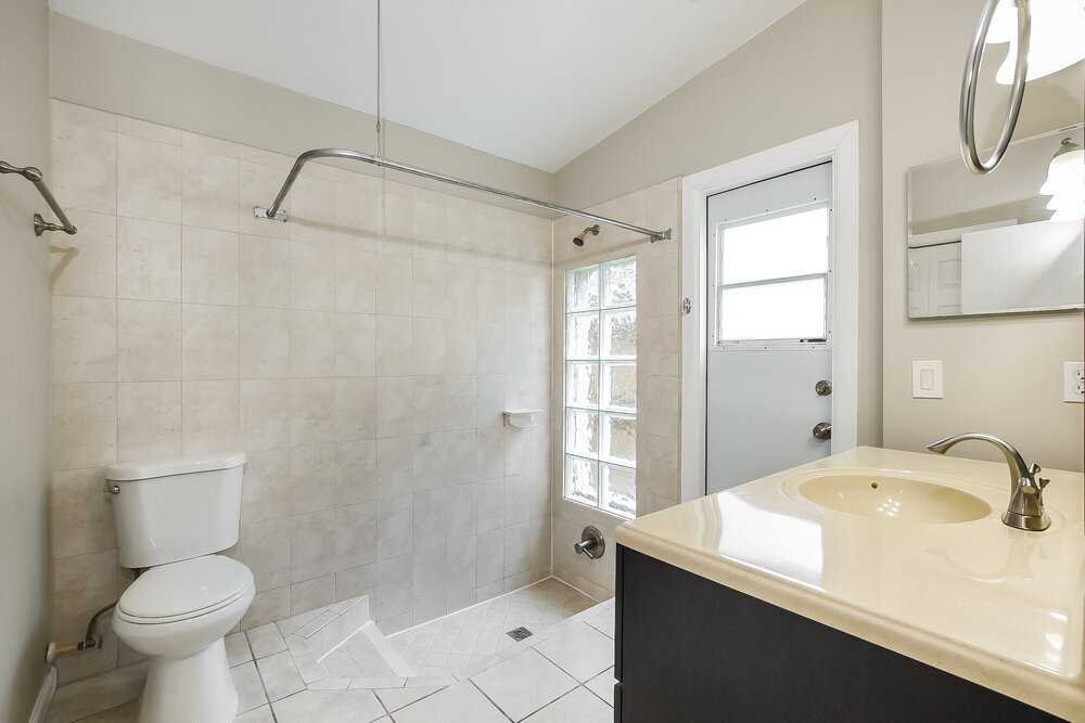 Building Photo - 1409 Bridlebrook Dr