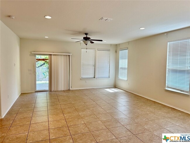 Building Photo - 413 Hunters Hill Dr