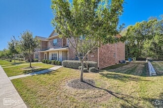 Building Photo - 1412 Lakecrest Ln