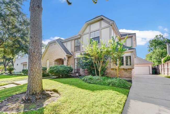 Building Photo - 11743 Riverview Dr