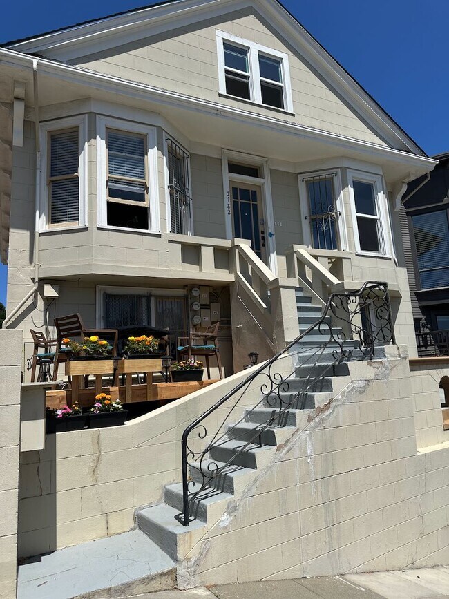 Primary Photo - 3782 16th St