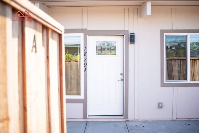 Building Photo - 1829 El Parque Ct