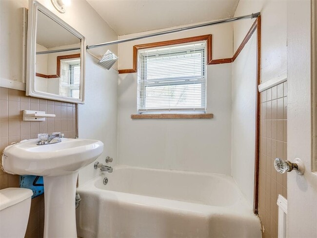 Building Photo - 3637 Firethorn Dr