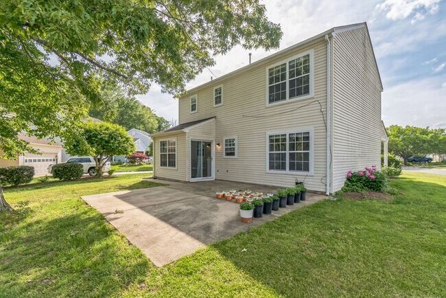 Building Photo - 5302 Treefish Ct