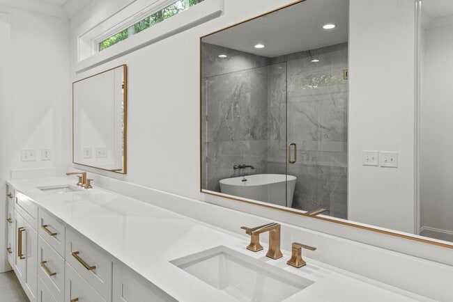 Building Photo - 1721 Osprey Poynte