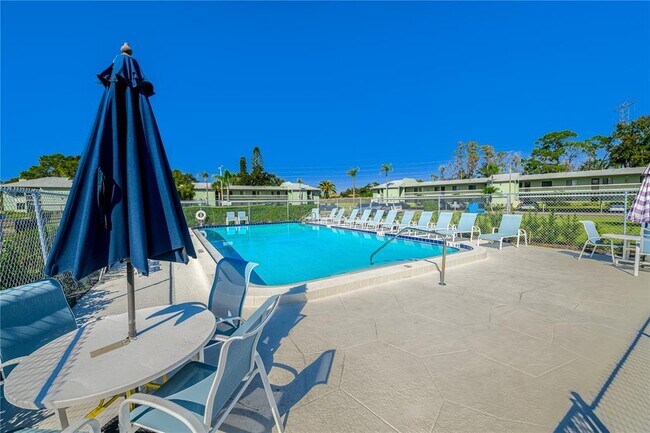 Building Photo - 120 Caryl Way