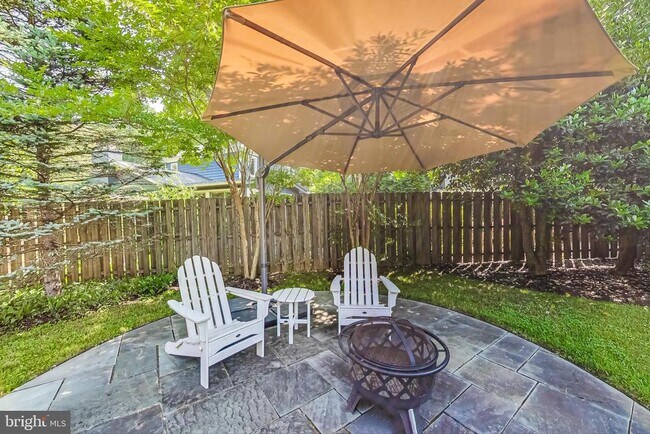 Building Photo - 6515 E Halbert Rd