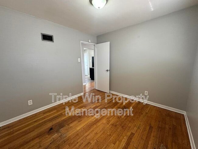 Building Photo - 3980 Neosho St